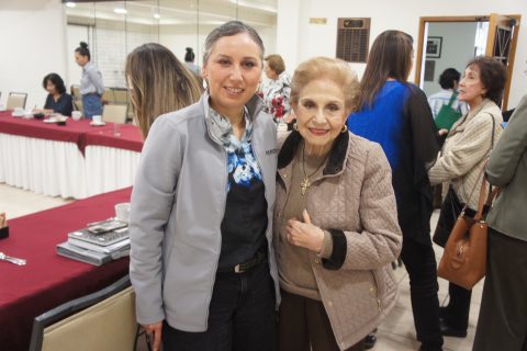 Cynthia Castillo y Aida de Guevara.