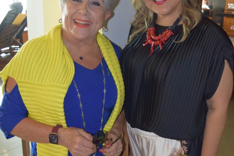 Feiza Nassif de Tello y Rosie Parra. 