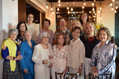 Las integrantes del Club de Jardinería Calafia asistieron al homenaje de Elma Swain.