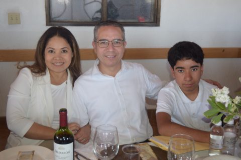 Sonia, Eduardo Fonseca y Eduardo.