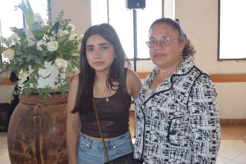 Paulina Velarde y Catalina Vargas.