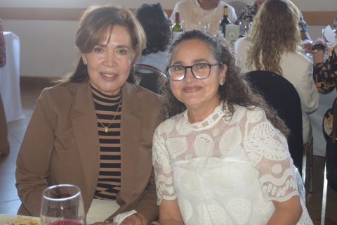 Lulú Lavandera y Griselda Corona.