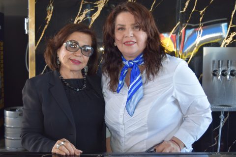 Tere López y Miriam Gutiérrez. t