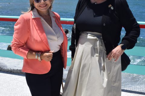 Aracely Carrillo y Nirvana Cruz.