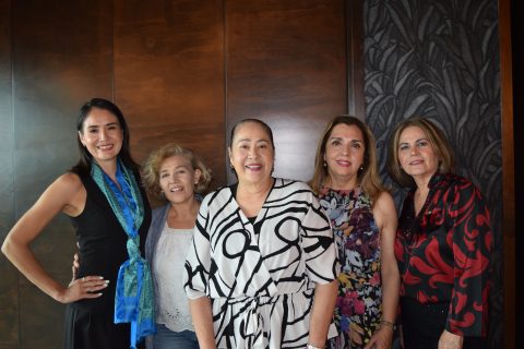 Lucila Campos, Monia Tarín, Marina Martínez, Faviola Romero y Elvira Cruz.