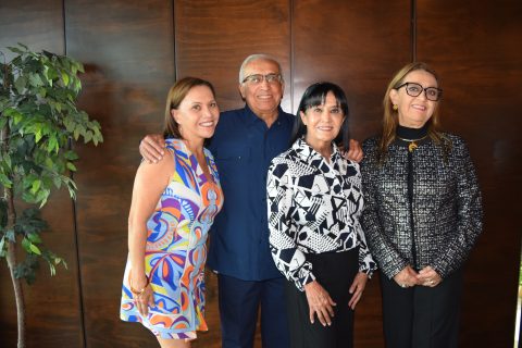 Coco Martínez, Alfonso Martínez, Olivia Martínez y Yolanda Martínez de Medel. 