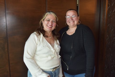 Guadalupe Murrieta y María Esther González Lozano.