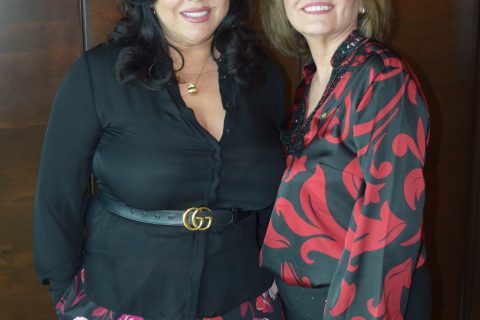 Mirna Cazarez y Elvira Cruz. 