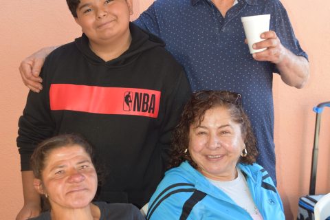 Alex, Alejandro Kennedy, Mily y Lourdes de Kennedy.