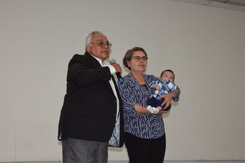 Ponciano Vázquez, Irma González y su nieto Cristian.