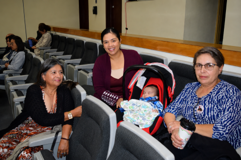 Lucy Moreno, Olivia Martínez, Christian e Irma González.