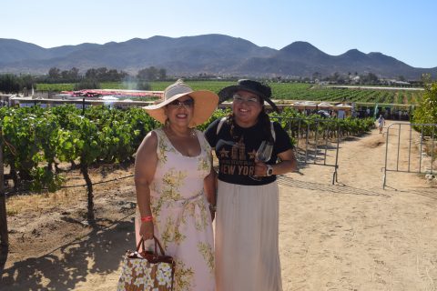 Martha Domínguez y Carmen Ríos.