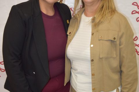 Deyanira Hirata y Alma Mancilla.