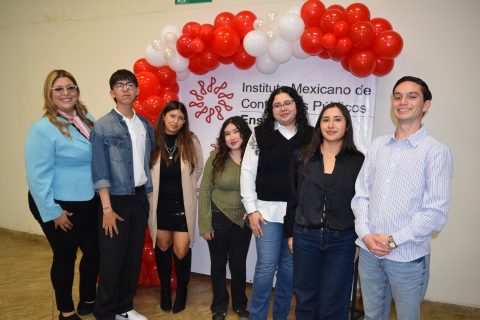 Lili Salcedo, Arturo Vargas, Michelle Torres, Andrea Amador, Cialia Amador, Estefany Ortiz y Jesús Crespo. 