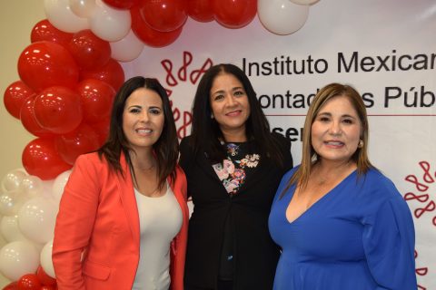  Danna Barrios Gaytán, Claudia González y Claudia López Tapia.