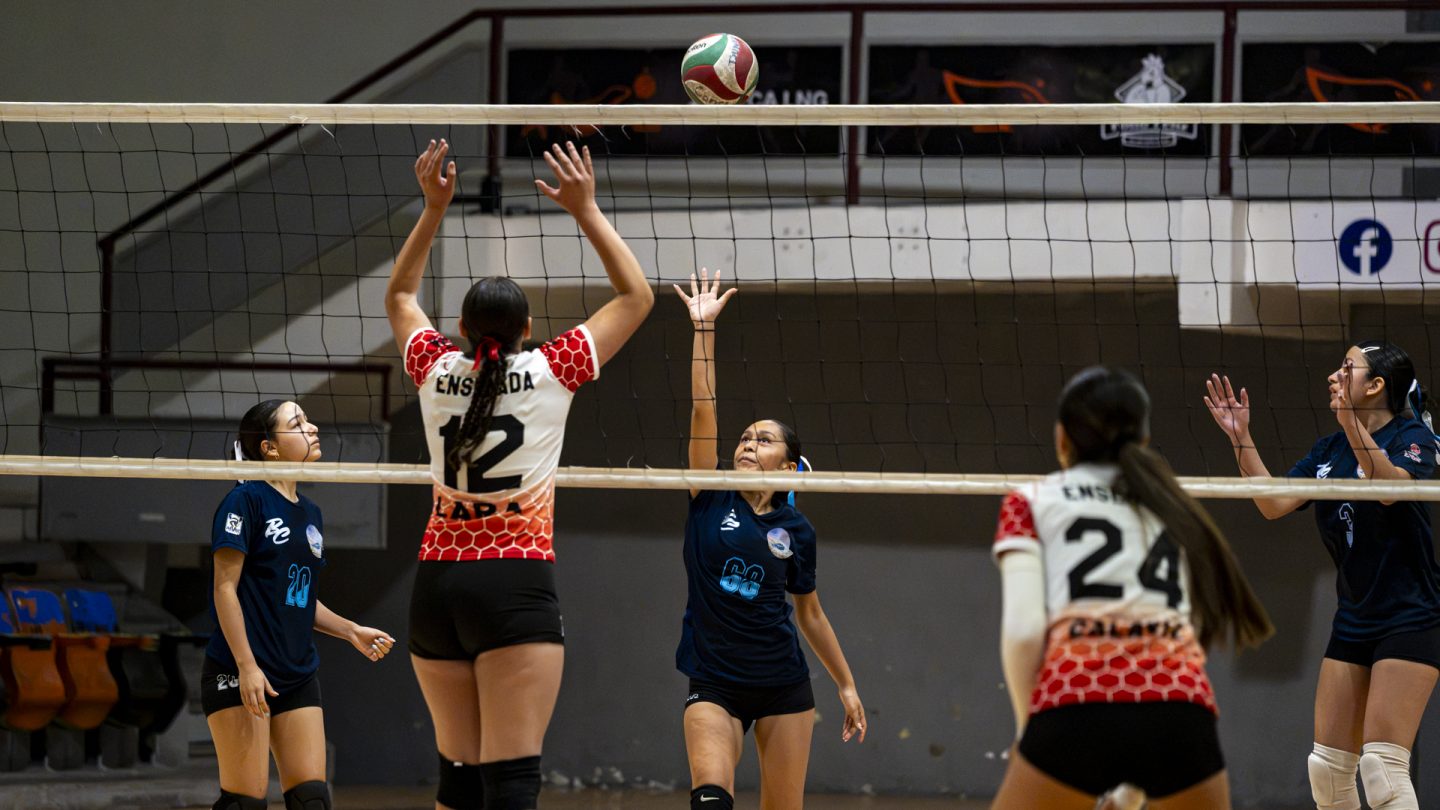 Triunfan Lobos y Colegio México en la semana 17
