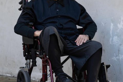 Bill Ward reveló que utiliza silla de ruedas