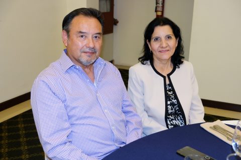 Carlos Samuel Zúñiga y Paty de Zúñiga.