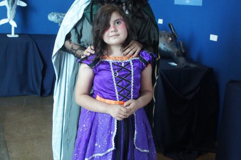 Dora Gómez y Victoria.