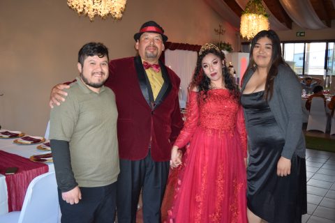 Emmanuel Arrioja, Esteban Osorio, Yamilé Valenzuela y Guadalupe Osorio.