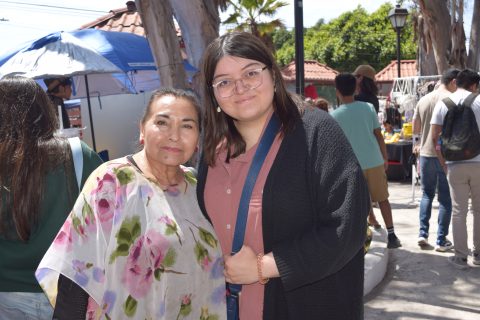 Zulema Ramírez y Lesley García. 