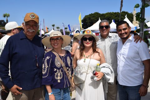 Julio Salinas, Cinthya Castillo, Flora Torres, Luis Alonso Tirado y Jonathan Marrón.