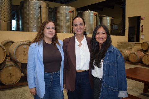Diana Celaya, Janise Izabal Bitterlin y Keiko Nishikawa.