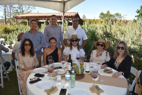 Sergio Estrada Jiménez, Zabdiel Montes, Armando Ramírez Terriquez, Diana Jiménez Valenzuela, Azucena Bonales, Liliana Amparano, Cleotilde Amparano y Karina Estrada Jiménez.