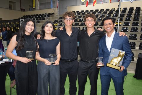 Gisela Estrada, Ximena Estrada, Santiago Somadosi, Marco Somadosi y Jorge Peralta.