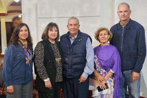 Martha Lozano, Fany Martínez, Roberto Ramírez, Mónica Tarín y Juan Pablo Domínguez.