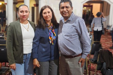 Lesly Villanueva, Martha Lozano y Horacio González.
