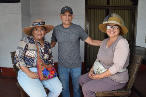 Marina, Héctor y Miriam. 