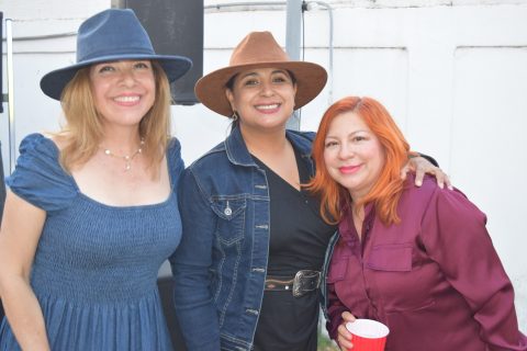 María Guerrero, Esperanza Gallegos y Carmen Valencia. 