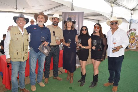 Tomás Arellano, David Rodríguez, Gilberto Covelli, Claudia Moreno, Karla De la O, Patricia Ontiveros y Marco Antonio Estudillo.
