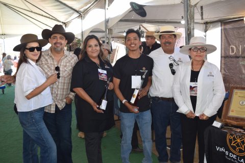 Iris García, Antonio Rojas, Brenda Carpio, Heriberto Martínez, Claudio Rocha y Nelly Rocha. 