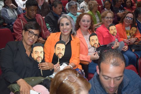 Mónica Flores, Roxana Gutiérrez, Silvia Ramírez Parma, Alma Rodríguez y Mónica Marmolejo. 