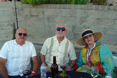 Fernando Lomelí, Jorge Barbosa y Consuelo de Barbosa. 