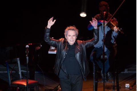 Miguel Ríos retoma su gira tras traumatismo