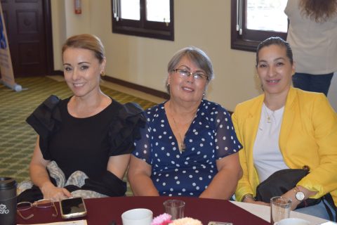 Aracely Murillo, Gloria Orozco y Faby Cárdenas.