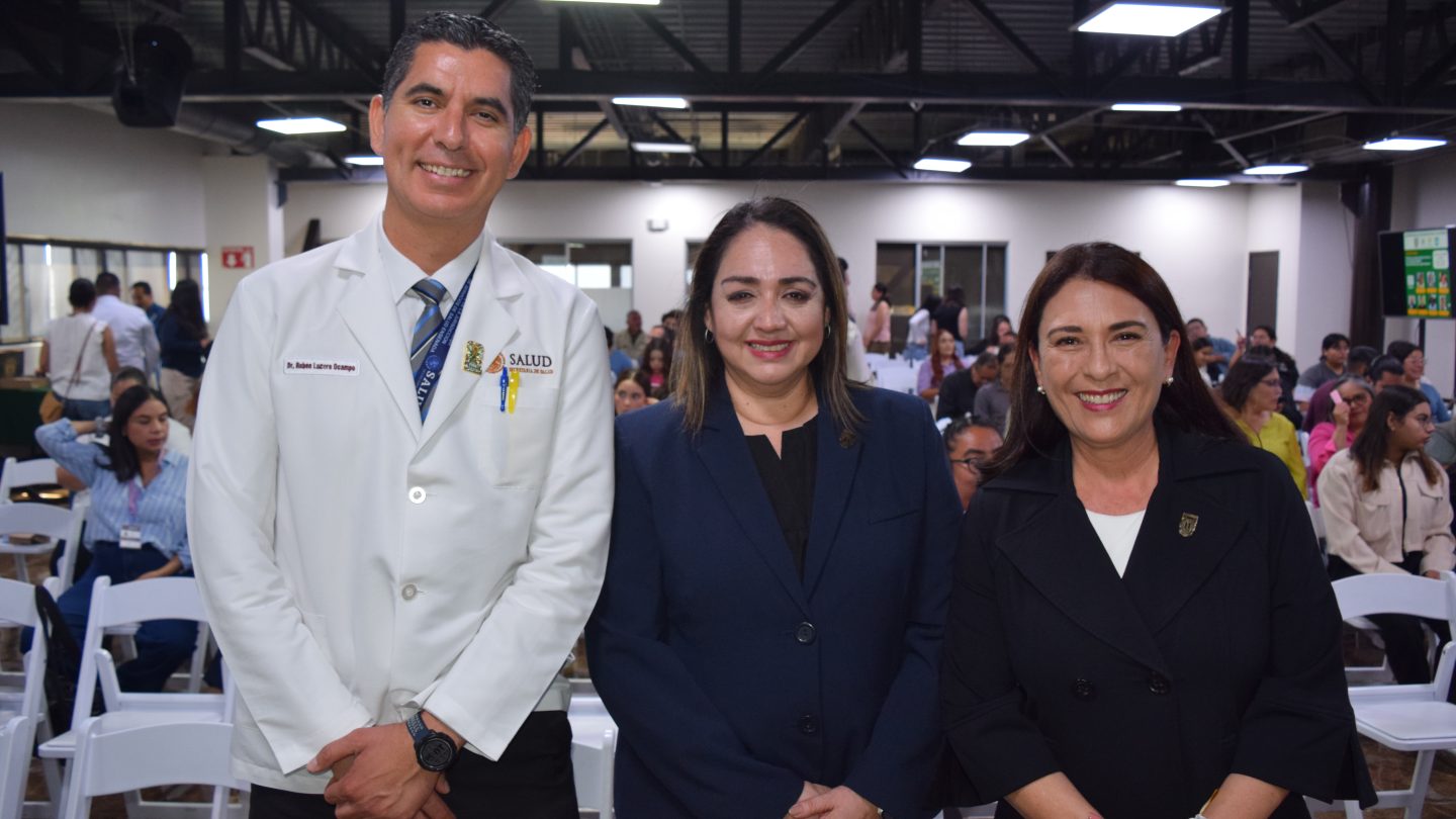 Comparten conocimiento