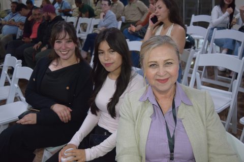 Goretty Nolasco, Dania Durazo y Aurora Antillón.