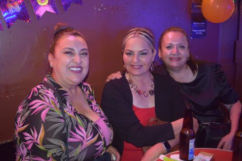 Dina Espinoza, Arazimi Zuñiga y Mari Amador. 