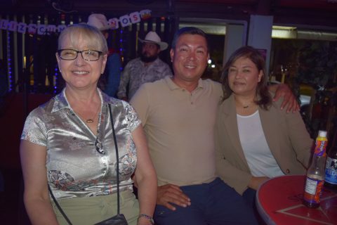 Adriana Luna, Andrés Zapata y Nelly Castañedo.