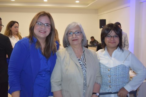 Dulce Cardoza, Martina Contreras y Tania Ramos.
