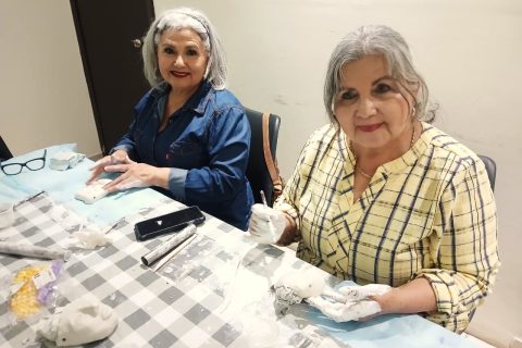 Vicky Ramírez y Sonia Ramírez.