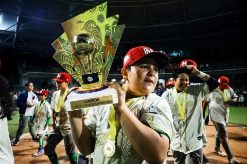 El triunfo perteneció al lanzador Ian Roberto Espinosa.