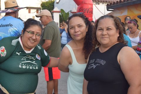 Itzel Medina, Iveth Pestaño y Brenda Pestaño. 
