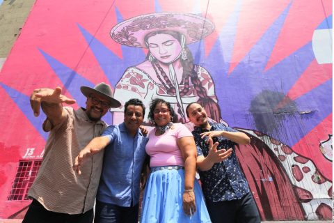 Estrena disco La Santa Cecilia