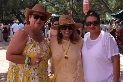 Catalina López, Patricia Avendaño y Martha Reyes.
