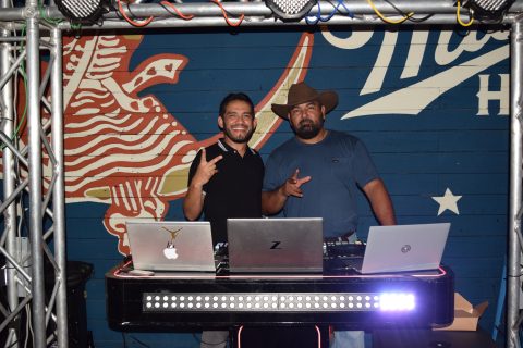 Dj Level y Dj Toker pusieron el ambiente durante la noche. 